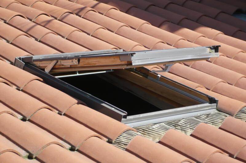 pose de velux a Le Thoronet